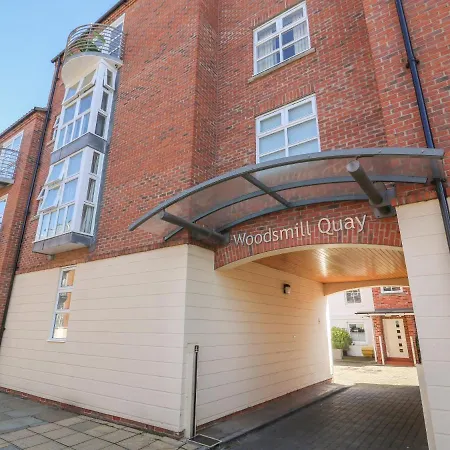 12 Woodsmill Quay Apartman