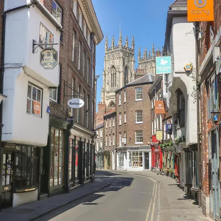 12 Woodsmill Quay York